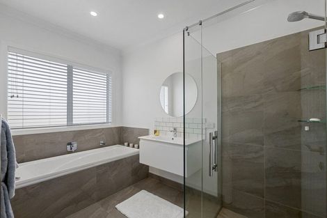 Photo of property in 18 Wills Road, Bell Block, New Plymouth, 4312