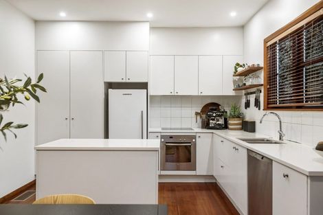 Photo of property in 7 Nelson Avenue, Northcote Point, Auckland, 0627