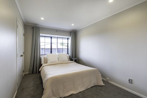 Photo of property in 15 Deanna Drive, West Harbour, Auckland, 0618