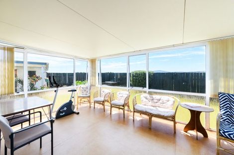 Photo of property in 32 Leander Place, Milson, Palmerston North, 4414