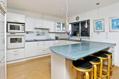 Photo of property in 42 Maxwelton Drive, Mairangi Bay, Auckland, 0630