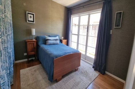 Photo of property in 16 Kaitawa Crescent, Paraparaumu, 5032