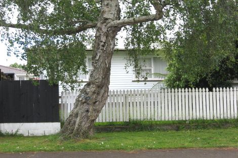 Photo of property in 1/27 Tairere Crescent, Rosehill, Papakura, 2113