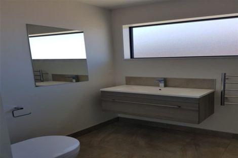 Photo of property in 41 Carder Court, Hobsonville, Auckland, 0618