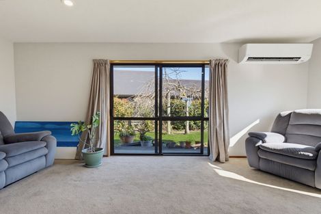Photo of property in 40 Church Street, Oxford, 7430