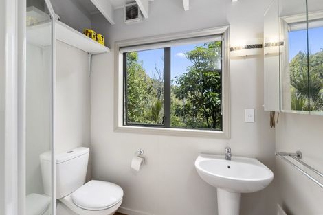 Photo of property in 166 Opanuku Road, Henderson Valley, Auckland, 0612