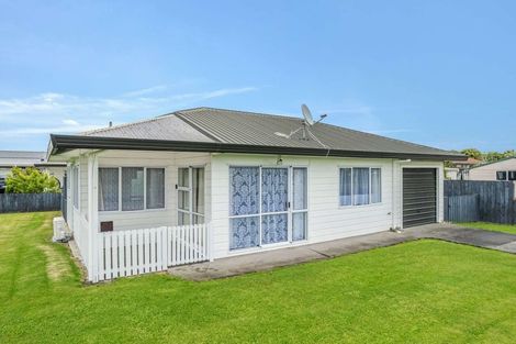 Photo of property in 2a Ranui Street, Ngatea, 3503