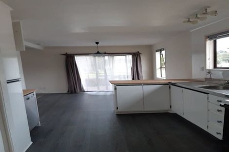 Photo of property in 11 Lyren Place, Half Moon Bay, Auckland, 2012