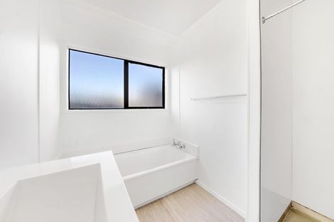 Photo of property in 261 Mahia Road, Weymouth, Auckland, 2103