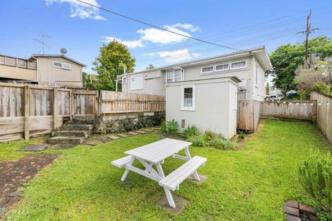 Photo of property in 25 Penton Road, Stanmore Bay, Whangaparaoa, 0932