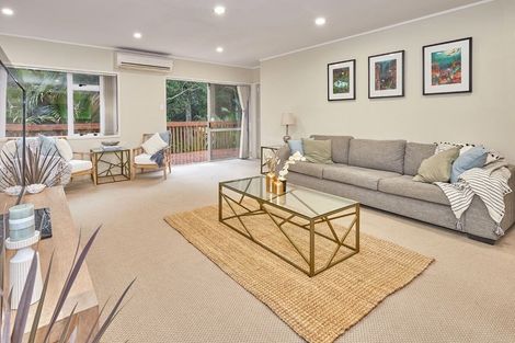Photo of property in 27 Coroglen Avenue, Birkenhead, Auckland, 0626