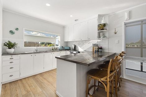 Photo of property in 4 Hookey Drive, Te Puke, 3119