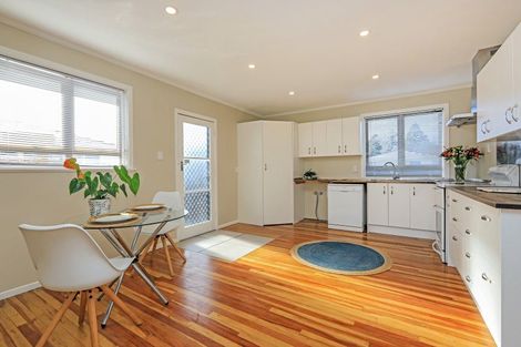 Photo of property in 126 Harlech Street, Mayfair, Hastings, 4122