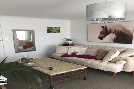 Photo of property in 1/11 Northumberland Avenue, Hauraki, Auckland, 0622
