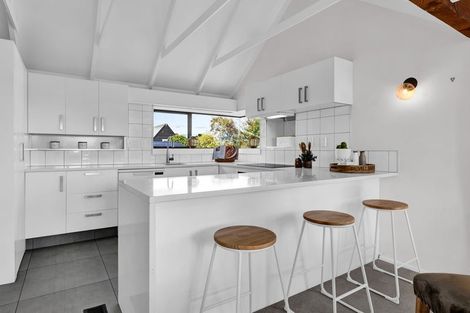 Photo of property in 15f Glen Almond Street, New Plymouth, 4310