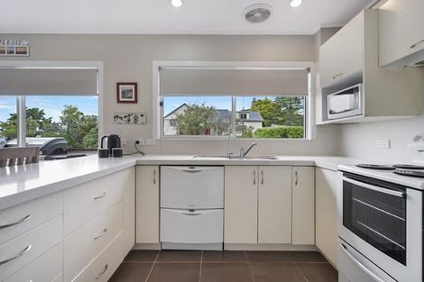 Photo of property in 34 Danbury Drive, Torbay, Auckland, 0630