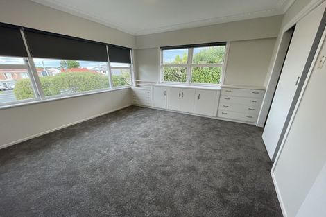 Photo of property in 222 Te Atatu Road, Te Atatu South, Auckland, 0610