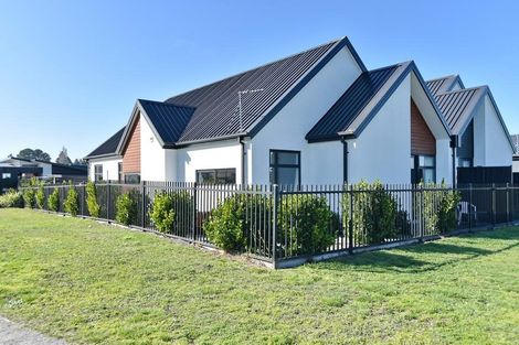 Photo of property in 21b Te Whenu Crescent, Marshland, Christchurch, 8083