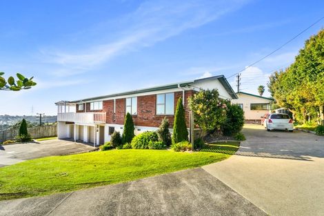 Photo of property in 131 Waimumu Road, Massey, Auckland, 0614