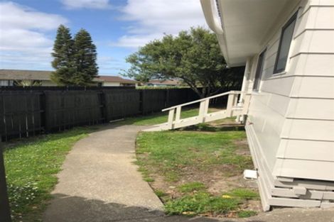 Photo of property in 1/38 Maplesden Drive, Clendon Park, Auckland, 2103