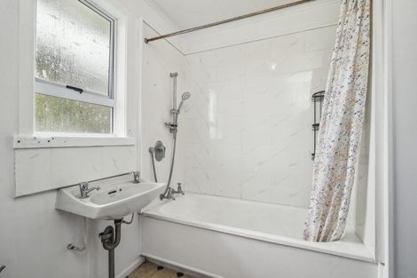 Photo of property in 57 Meadowbank Crescent, Fordlands, Rotorua, 3015