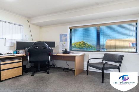 Photo of property in 563 Great South Road, Rosehill, Papakura, 2113