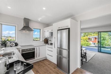 Photo of property in 3/25 Waitemata Road, Hauraki, Auckland, 0622