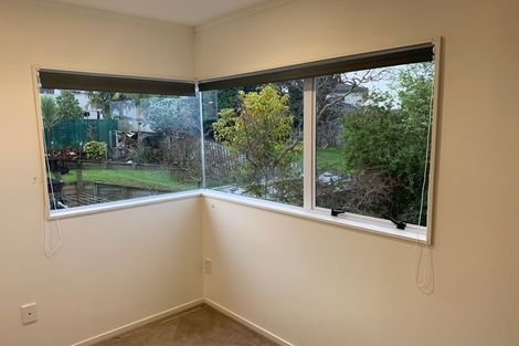 Photo of property in 2/17 Kells Place, Botany Downs, Auckland, 2010