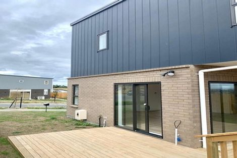 Photo of property in 1a Putiputi Way, Papakura, 2110