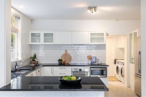 Photo of property in 2/60 Clifford Avenue, Merivale, Christchurch, 8014