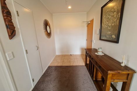 Photo of property in Maddison Apartments, 2/6e Queen Street, Palmerston North, 4410
