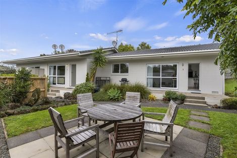 Photo of property in 30 Chartwell Avenue, Glenfield, Auckland, 0629