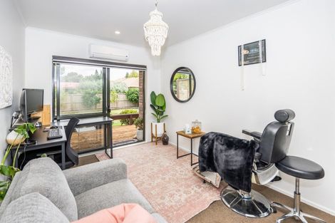 Photo of property in 27 Halcione Close, Flagstaff, Hamilton, 3210