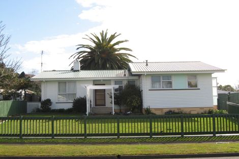 Photo of property in 66 Endeavour Street, Marfell, New Plymouth, 4310