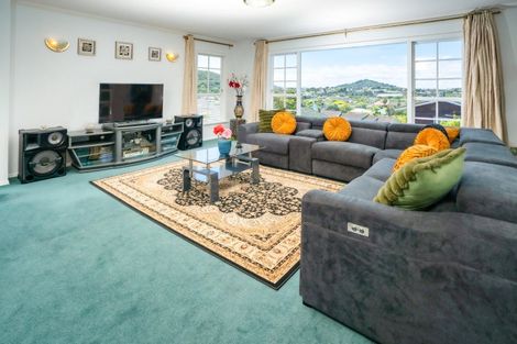 Photo of property in 8 Lethenty Way, Karori, Wellington, 6012