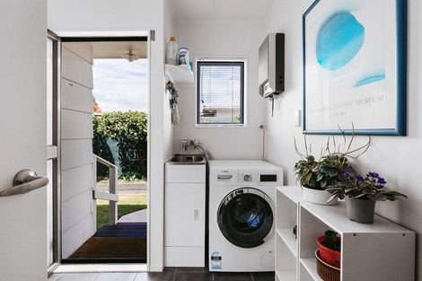 Photo of property in 8 Kaimai Place, Hairini, Tauranga, 3112