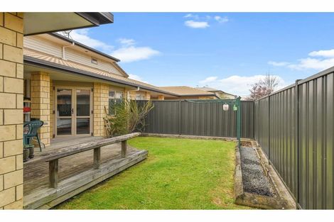 Photo of property in 41/64 Kawaha Point Road, Kawaha Point, Rotorua, 3010