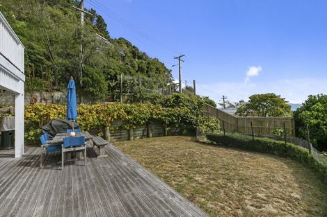 Photo of property in 6 Marama Terrace, Eastbourne, Lower Hutt, 5013