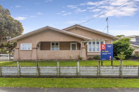 Photo of property in 28 Kawatiri Avenue, Gonville, Whanganui, 4501