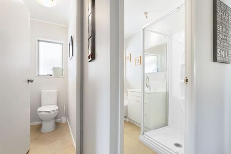 Photo of property in 120 Glen Road, Ranui, Auckland, 0612