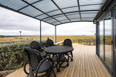 Photo of property in 21 Sutherland Road, Sanson, Palmerston North, 4479