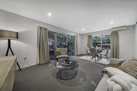 Photo of property in 2/94a Staveley Street, Avonhead, Christchurch, 8042