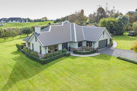 Photo of property in 22 Waipuna Grove, Levin, 5571