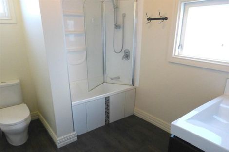 Photo of property in 92 Sullivan Avenue, Woolston, Christchurch, 8023