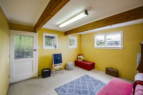 Photo of property in 18 France Road, Bluff Hill, Napier, 4110