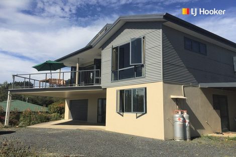 Photo of property in 12 Kilgour Street, Waihola, Milton, 9073