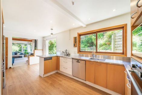 Photo of property in 11 Reserve Road, Plimmerton, Porirua, 5026