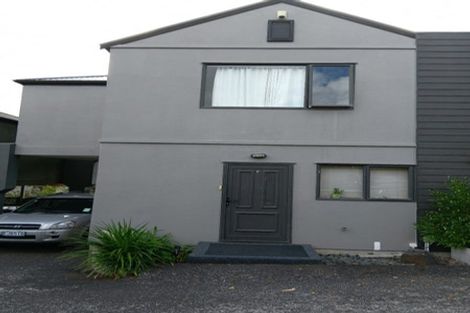 Photo of property in 6/44 Fields Parade, Oteha, Auckland, 0632