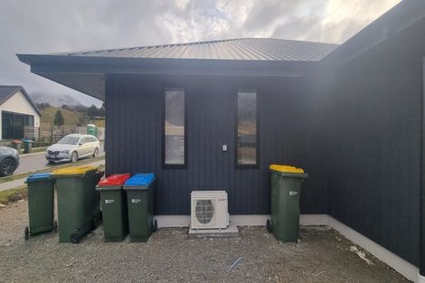 Photo of property in 100 Drysdale Road, Jacks Point, 9371