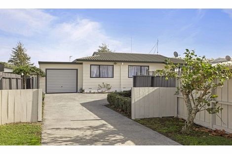 Photo of property in 22 Lloyd Drive, Nawton, Hamilton, 3200